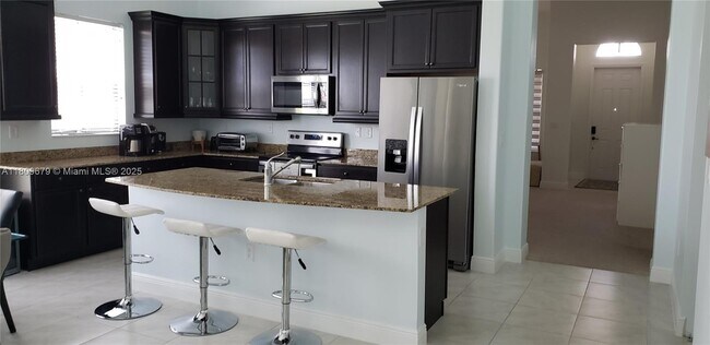 Building Photo - 4724 Allegra Dr