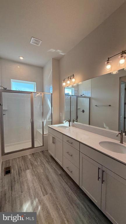 Building Photo - 7515 Oakham Dr