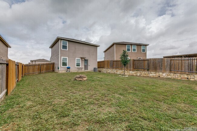 Building Photo - 6508 Sabinal