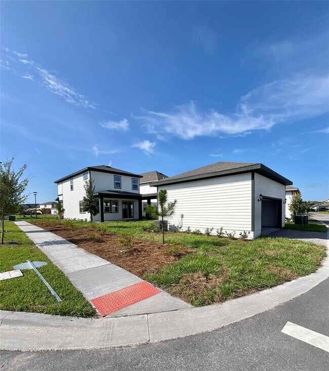 Building Photo - 3082 Voyager Ave