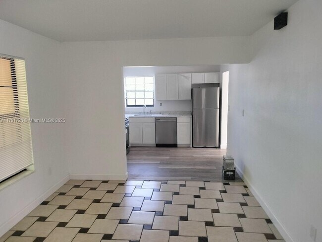 Building Photo - 17032 NW 49th Ct