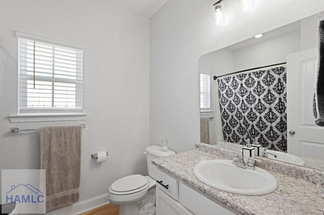 Building Photo - 568 Abode Ave