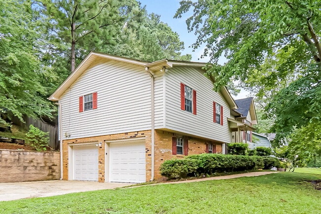 Building Photo - 5040 Ewell Ln