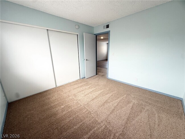 Building Photo - 3720 Snorkel Cir