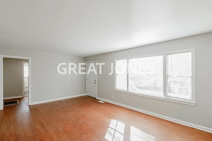 Building Photo - 8329 8th Ave S