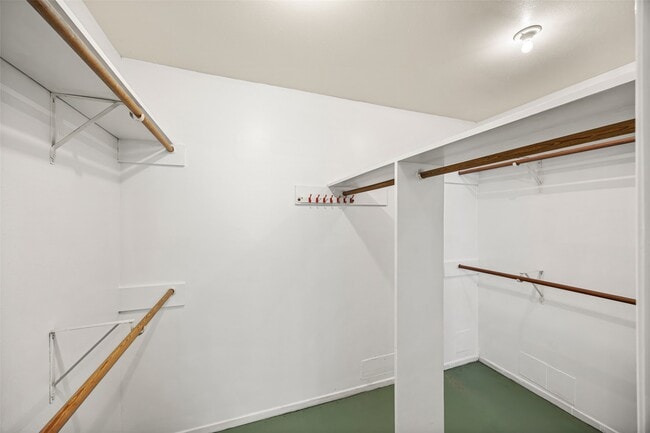 Building Photo - 7226 Ridgeberry Dr