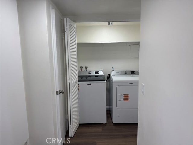 Building Photo - 6 Columbia