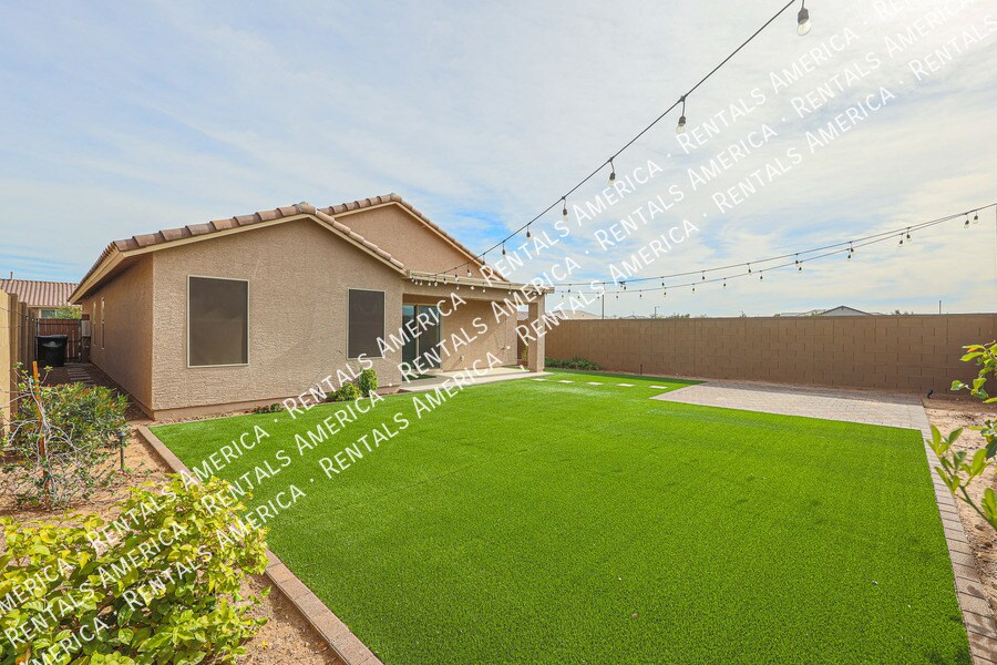 Building Photo - 24424 N 164th Dr