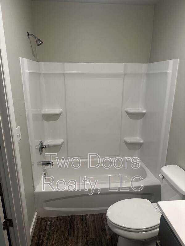 Building Photo - 2805 N Kentucky Ave