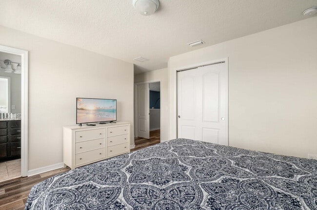 Building Photo - 1626 Lima Ave