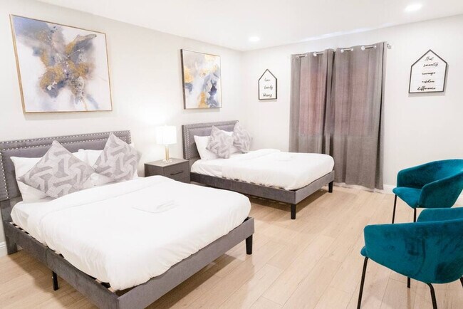 Building Photo - 8356 Adams St