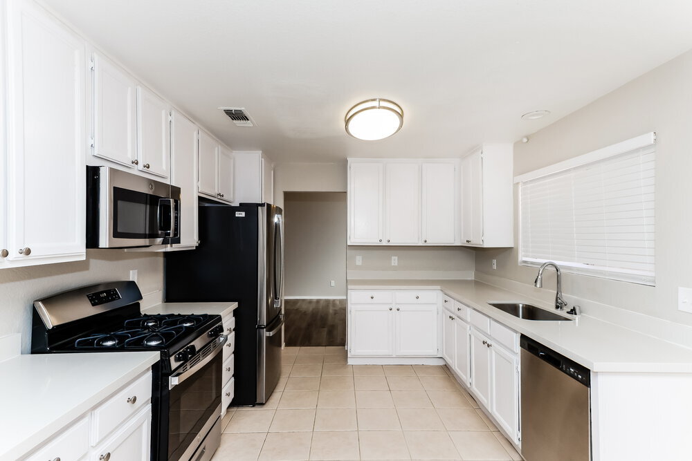 Building Photo - 8342 Huxley St