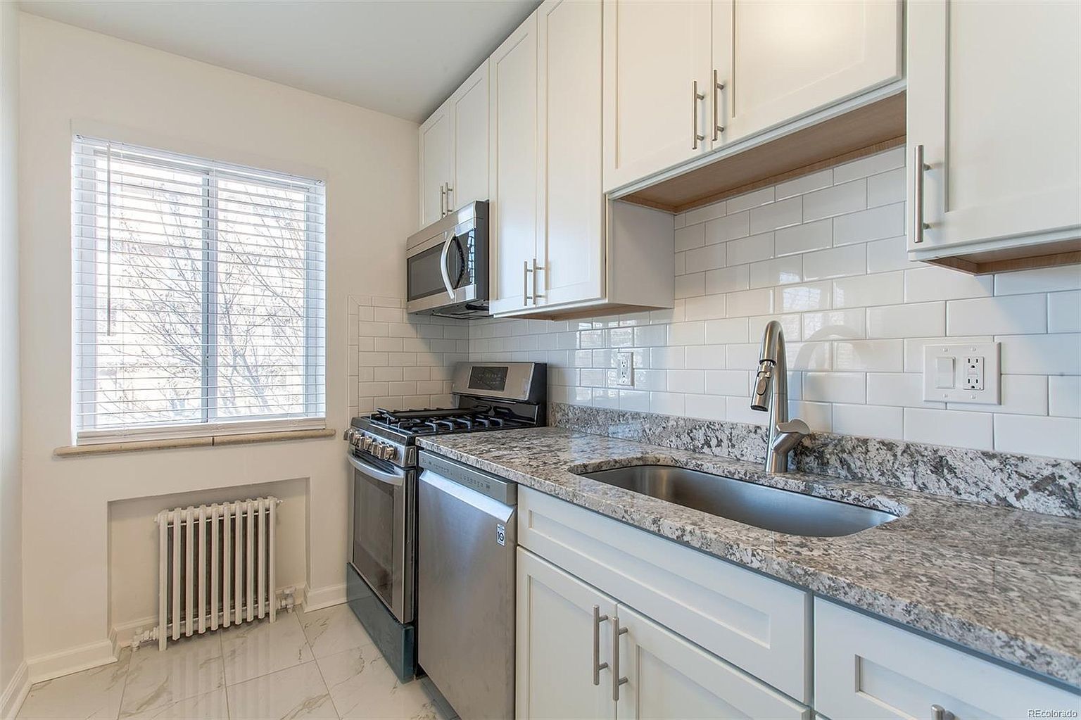 Building Photo - 85 N Grant St