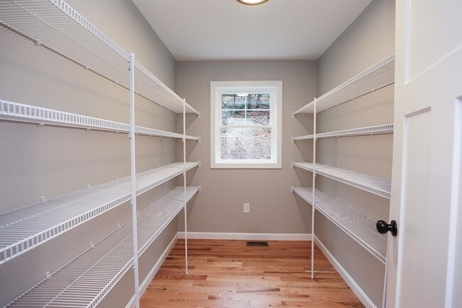 Building Photo - 231 Putnam Hill Rd