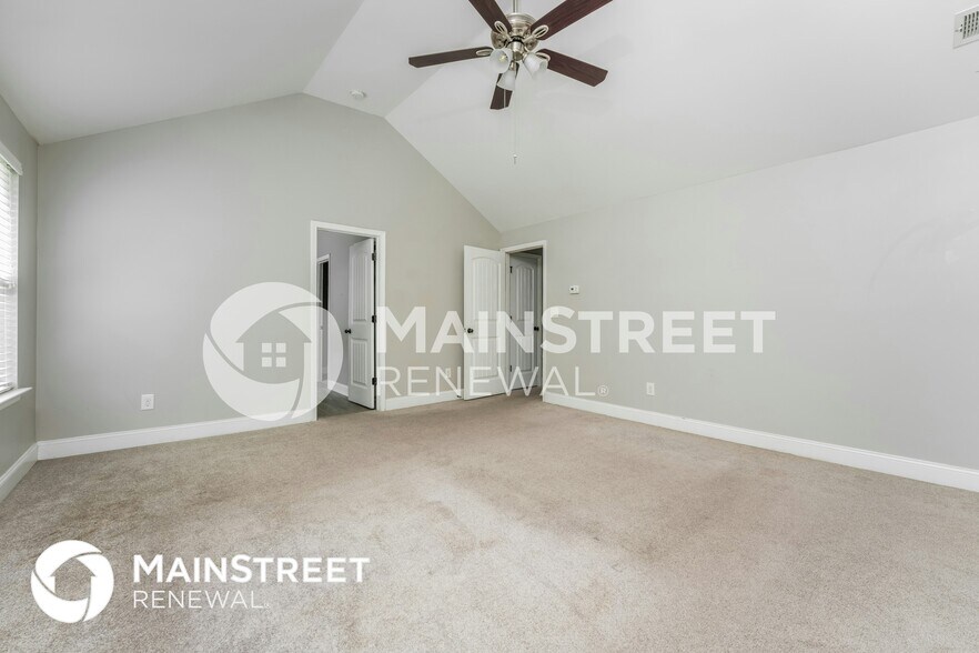 Building Photo - 4948 Longview Run