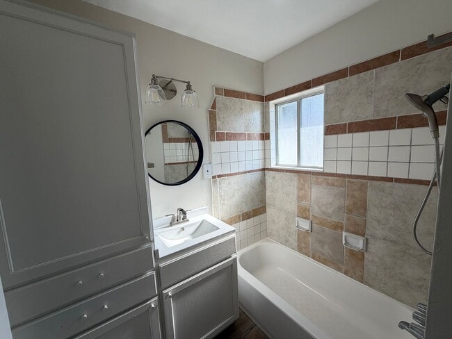 Building Photo - Beautiful 3 Bedroom Home in West Covina