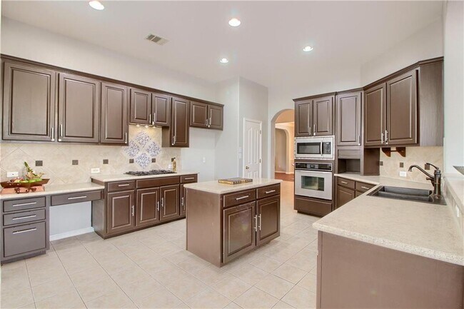 Building Photo - 3003 Cashell Wood Dr