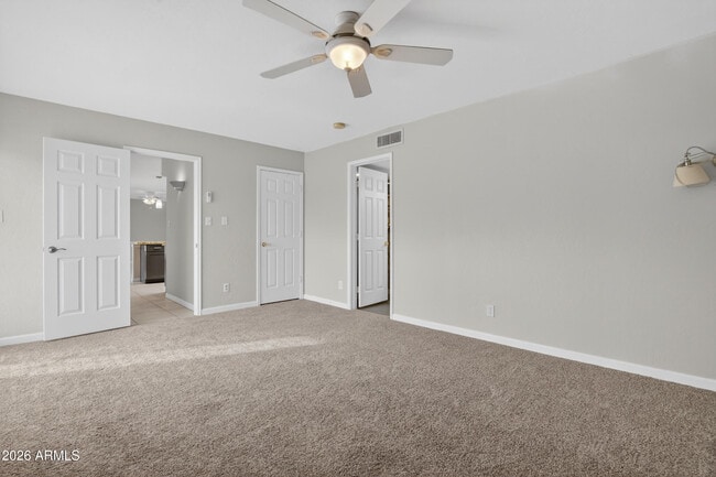 Building Photo - 6843 E Redfield Rd