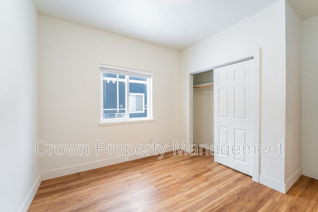 Building Photo - 68 Legend Trail