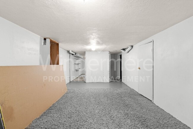 Building Photo - Brick Rancher