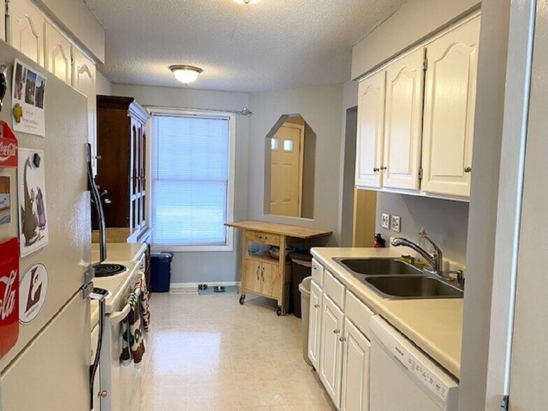 Building Photo - 7311 Penny Hill Rd