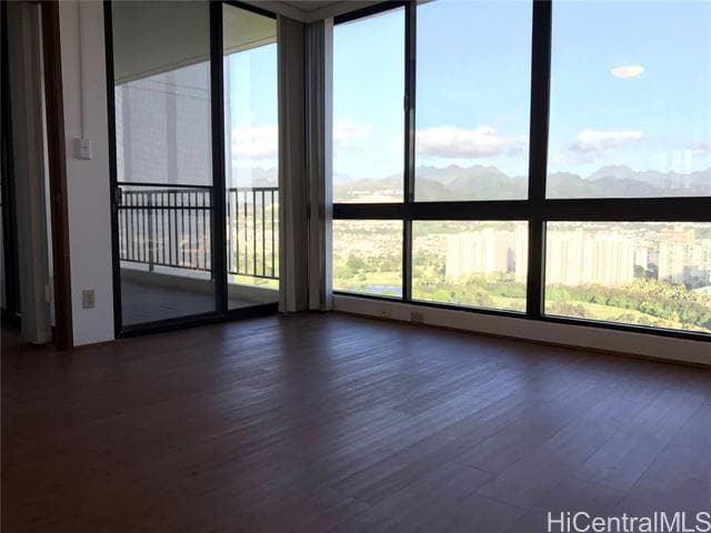 Building Photo - 990 Ala Nanala St