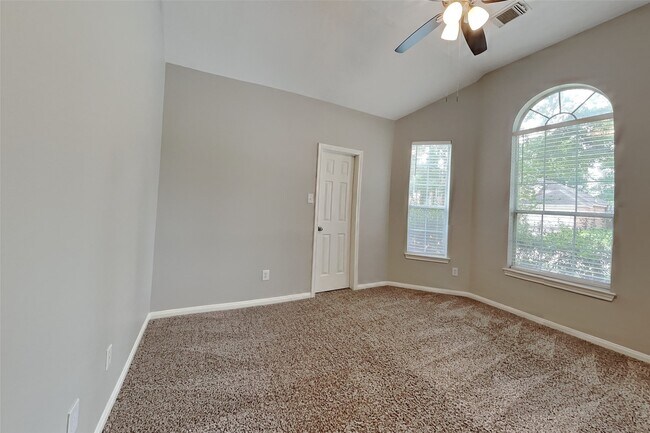 Building Photo - 12723 Rock Creek Ct.