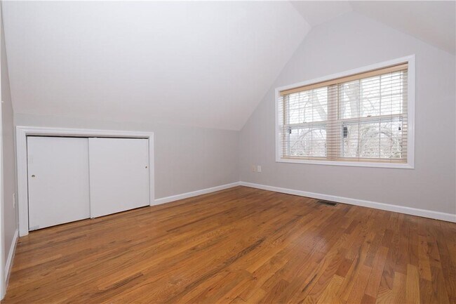 Building Photo - 1 High Hill Farm Pl