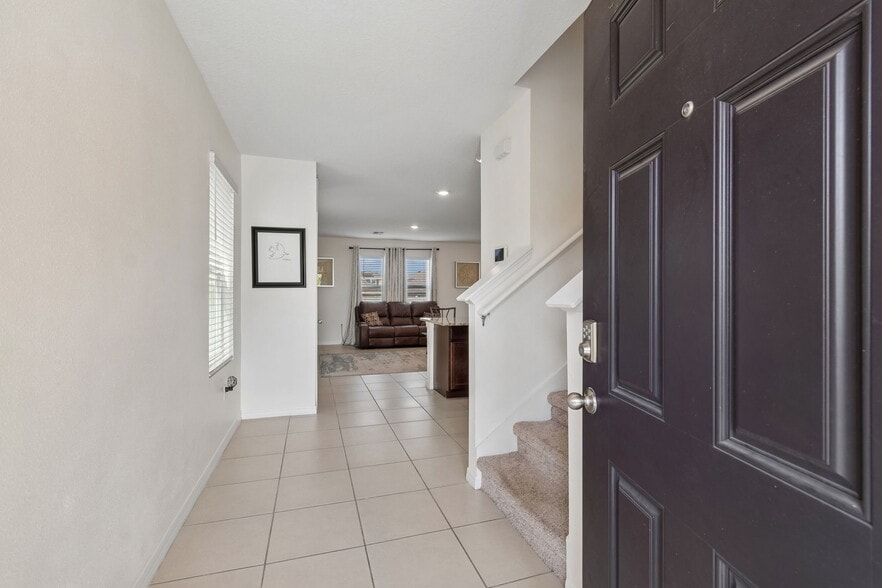Building Photo - 17053 Oval Rum Dr