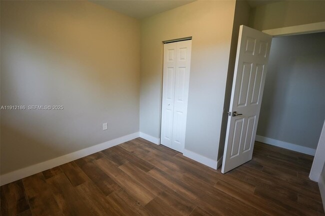 Building Photo - 19450 SW 125th Ave