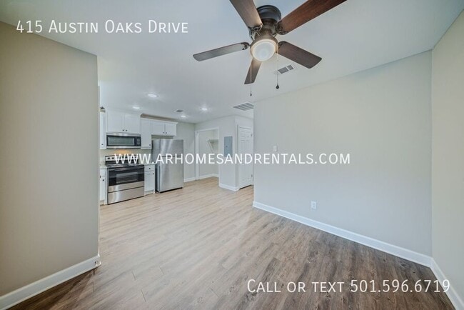 Building Photo - 415 Austin