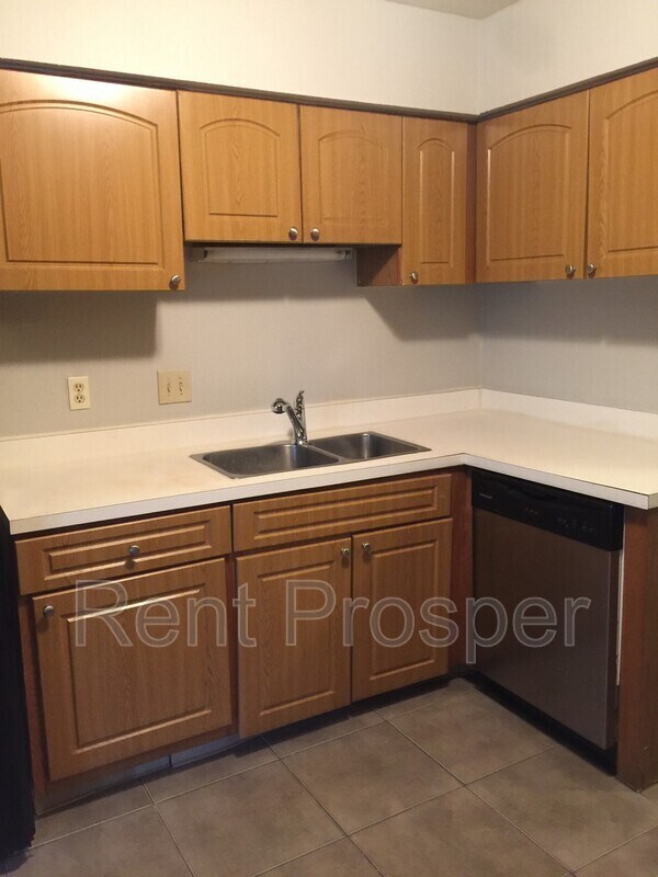 4311 S Semoran Blvd 4311 S Semoran Blvd Orlando FL 32822 Apartment