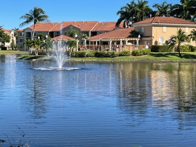 Building Photo - 110 Villa Cir