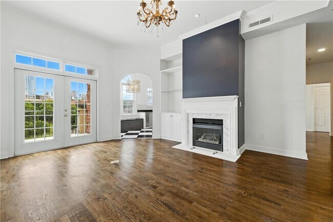 Building Photo - 1735 Peachtree St NE