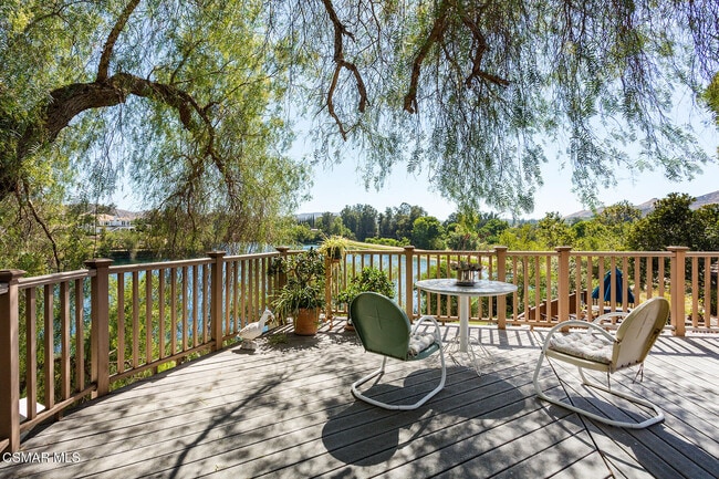 Building Photo - 1052 Hacienda Dr