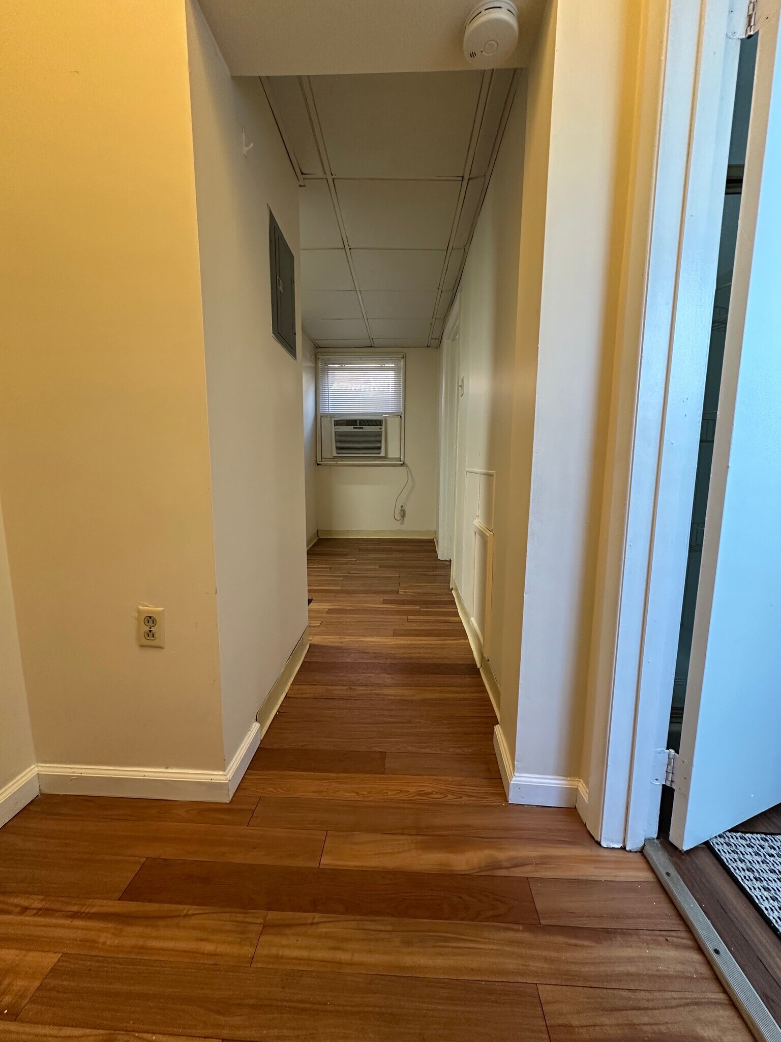 Building Photo - 134 Sherman St