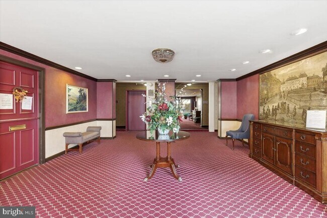 Building Photo - 1200 S Arlington Ridge Rd