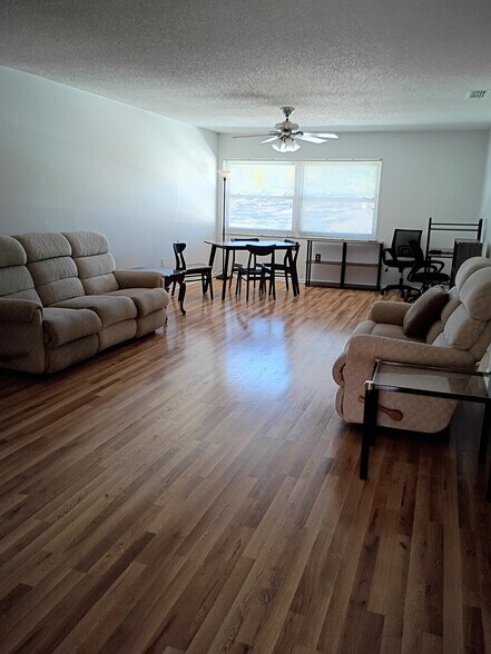 Building Photo - 9881 113th St