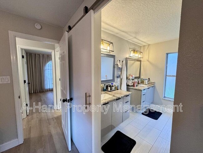 Building Photo - 15912 Indian Wells Ct