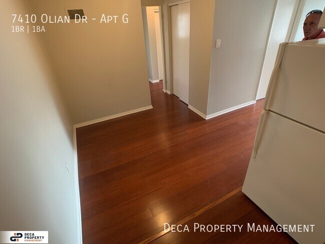 Building Photo - 1 Bedroom Apartment