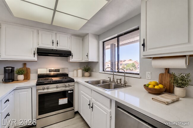 Building Photo - 2832 Aster Ct