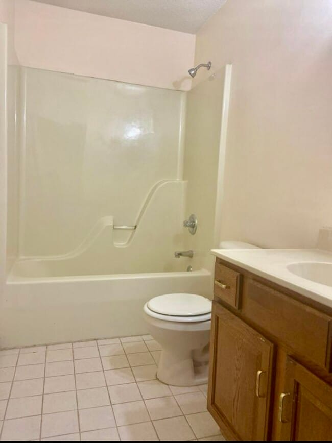 Building Photo - 8057 Red Squirrel Dr