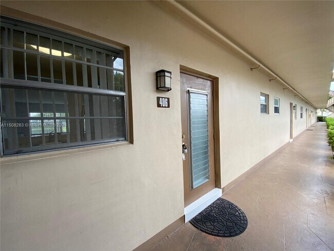 Building Photo - 5102 NW 36th St
