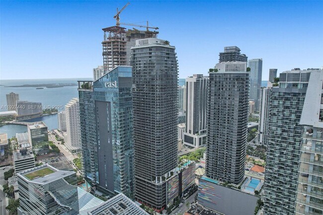 Building Photo - 801 S Miami Ave