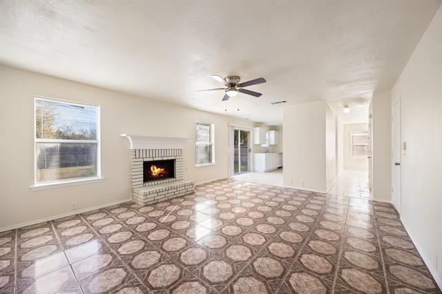 Building Photo - 211 Prentice Dr