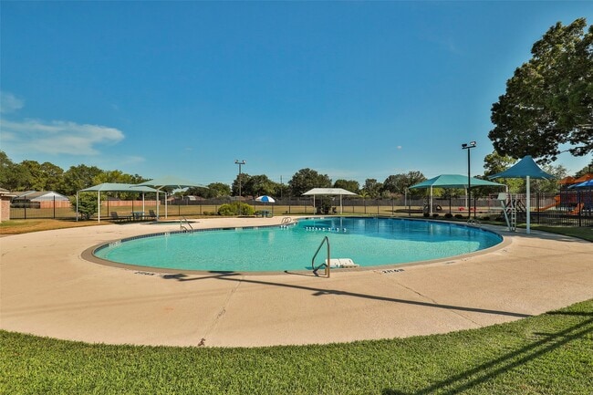 Building Photo - 12410 Pantano Drive