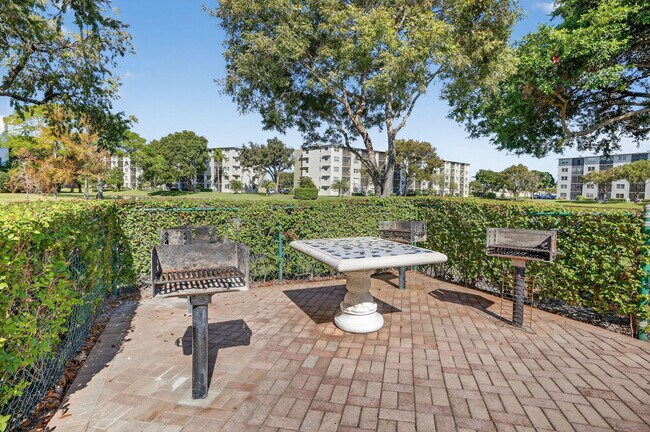 Building Photo - 2217 Cypress Island Dr