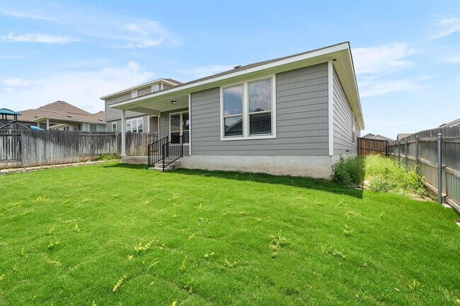 Building Photo - 313 McLintock Rd