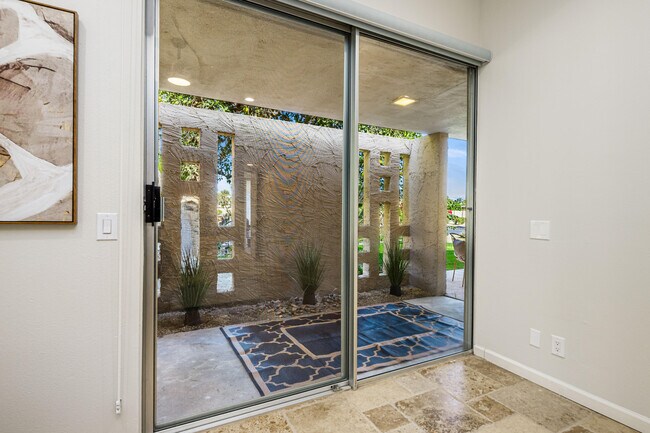 Building Photo - 76705 Sandpiper Dr