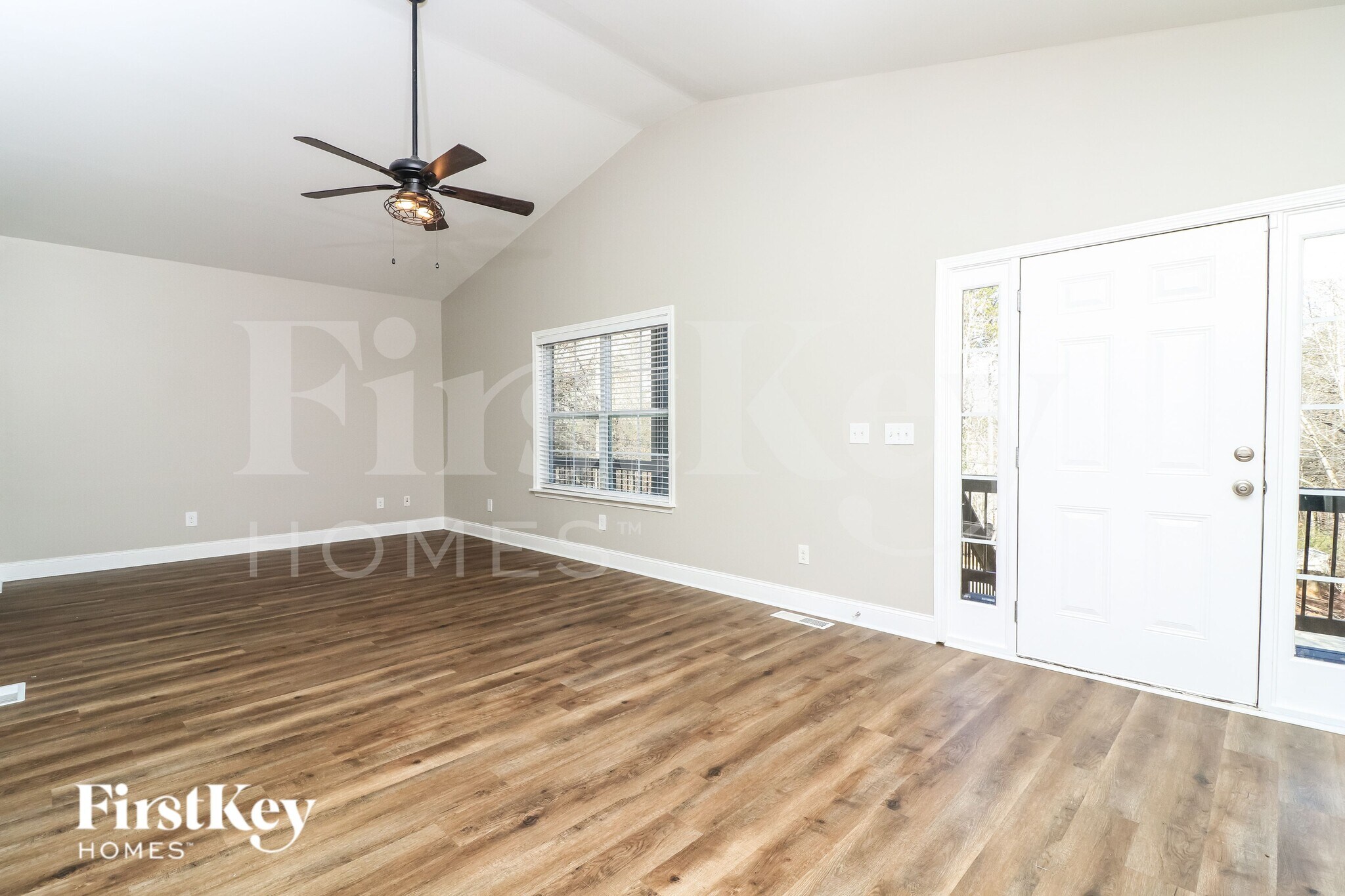 Building Photo - 260 Sterling Dr